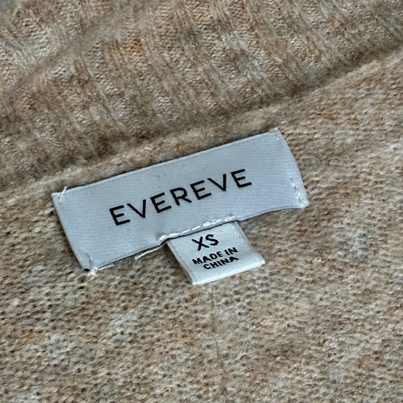 Evereve Button-Front Cardigan Sweater | Oatmeal Heather | Size XS - Picture 3 of 4